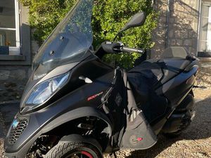 PIAGGIO MP3 500 HPE SPORT AKRA