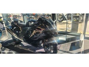 SUZUKI HAYABUSA GSX R 1340 1ERE MAIN 190 CH