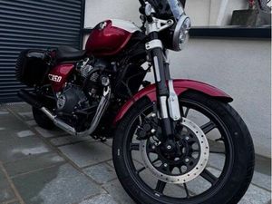 ROYAL ENFIELD SUPER METEOR 650 08/2024 - 1800KM - GARANTIE 3 ANS