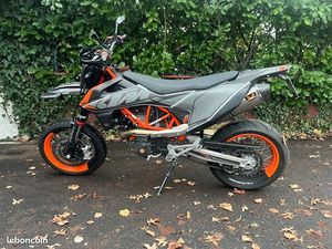 KTM 690 SMCR