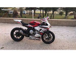 MV AGUSTA F3 675 AVEC CG