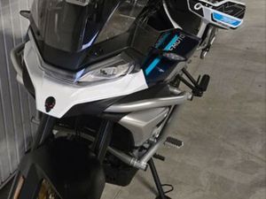 CFMOTO 700MT