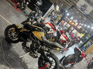 MV AGUSTA BRUTALE 800 UNIQUE