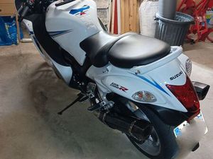 SUZUKI HAYABUSA 1300