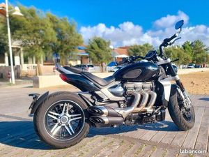 TRIUMPH ROCKET 3 GT