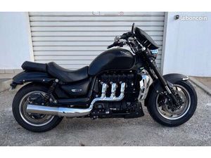 TRIUMPH ROCKET 3