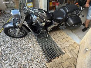 YAMAHA XVS 1300 MIDNIGHT STAR