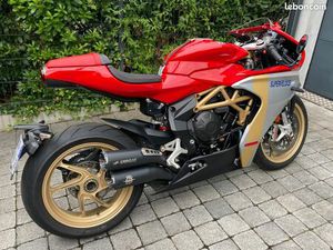 MV AGUSTA SUPERVELOCE 800