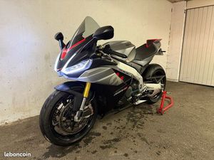 APRILIA RSV4 1100