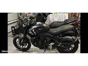 TRIUMPH TRIDENT 660 A2