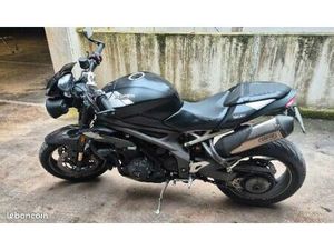 SPEED TRIPLE RS 1050