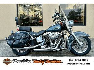2015 HARLEY-DAVIDSON® HERITAGE SOFTAIL® CLASSIC FLSTC