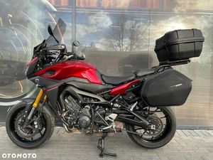 YAMAHA MT