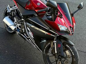 YAMAHA YZF-R125 ABS RE29 *TÜV-NEU*
