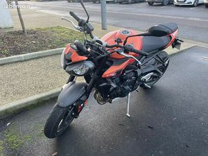 TRIUMPH STREET TRIPLE 765R A2