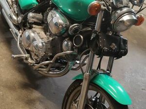 MOTO YAMAHA 1100 VIRAGO