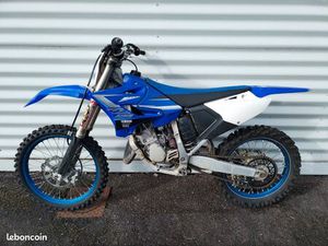 A SAISIR YAMAHA YZ 125 TRÈS BON ÉTAT