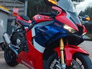 HONDA CBR 1000 RR-R SP