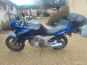 MOTO YAMAHA