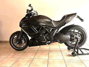 DUCATI DIAVEL - 2011