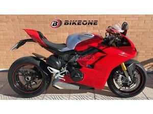 DUCATI - PANIGALE V4