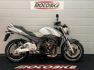 SUZUKI - GSR 600