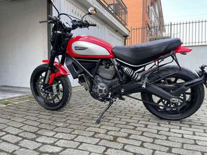 DUCATI SCRAMBLER ICON RED ROSSO