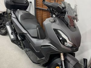 HONDA ADV350, NEBOURANA, 3000 KM, KUFR