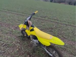 DIRT BIKE 110 CC SEMI AUTOMATIQUE
