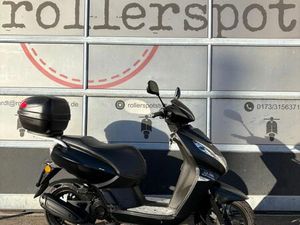 PEUGEOT KISBEE 50 2TAKT INJ.NEUES MODELL LED TOPCASE