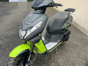 SCOOTER PEUGEOT STREETZONE