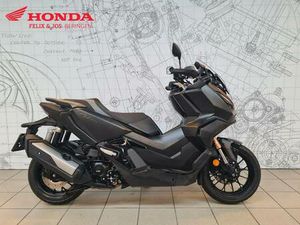 ② HONDA ADV 350 (ANNÉE DE CONSTRUCTION 2024)