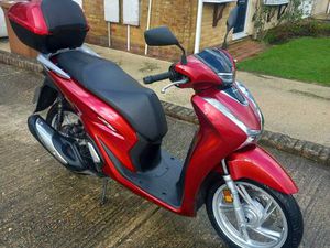 HONDA SH125I SCOOTER PETROL CVT V-BELT EURO 5 (13 PS) 125 CC