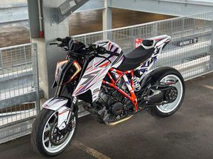 KTM 1290 SUPERDUKE R