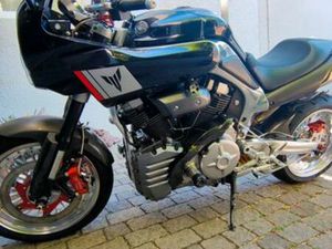 YAMAHA MT01
