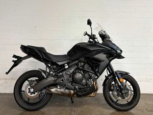 KAWASAKI VERSYS 650 - VORFÜHRMOTORRAD - NEUWERTIG!