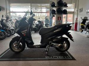 APRILLA SXR 45KM E5 1E EIGENAAR! SERVICE+GARANTIE — SCOOTERS | APRILIA — MARKTPLAATS
