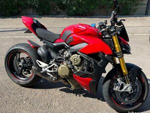DUCATI STREETFIGHTER V4S FULL OPTIONS