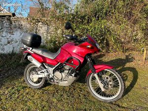 KAWASAKI KLE 500 – IDÉALE JEUNE PERMIS / BAROUDEUR