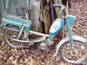 CYCLOMOTEUR PEUGEOT 104