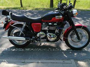 TOP TRIUMPH BONNEVILLE T100