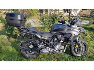 MOTO BENELLI TRK 502