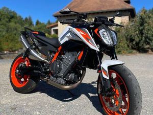 KTM 890 DUKE R