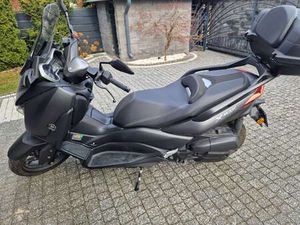 YAMAHA X-MAX 125