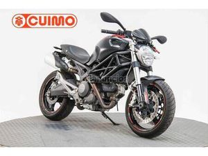 DUCATI - MONSTER 696