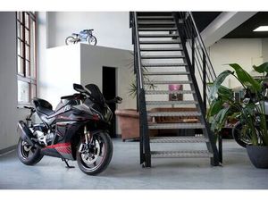 CFMOTO 450SR ZIRCON BLACK ABS | EXTRAS | TOP |