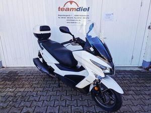KYMCO 300 X-TOWN