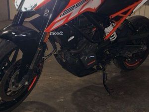 KTM DUKE 125