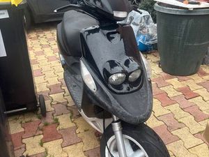 SCOOTER 50 CC TRÈS BON ÉTAT