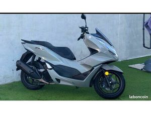 HONDA PCX